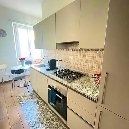 Lucens Domus Quartiere Trieste - Vicino Metro B1 - * ローマ