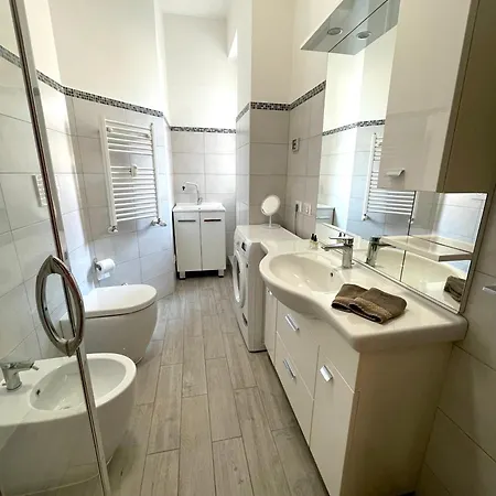 Lucens Domus Quartiere Trieste - Vicino Metro B1 - Apartment