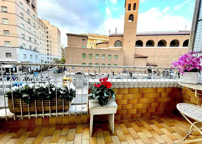 アパート Lucens Domus Quartiere Trieste - Vicino Metro B1 -